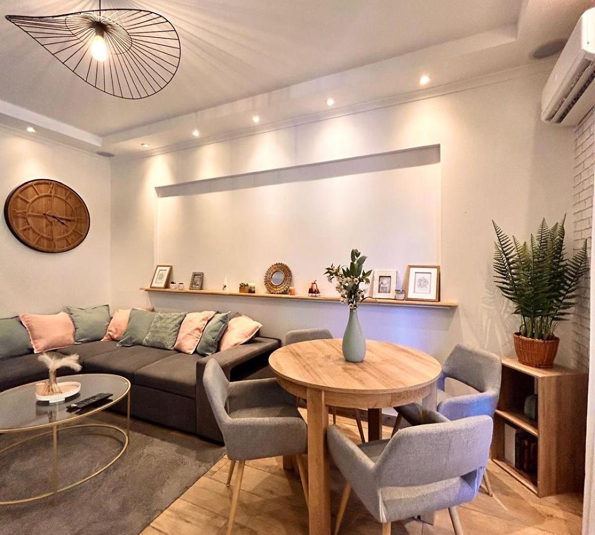 Near Port & - Private Parking - Full *