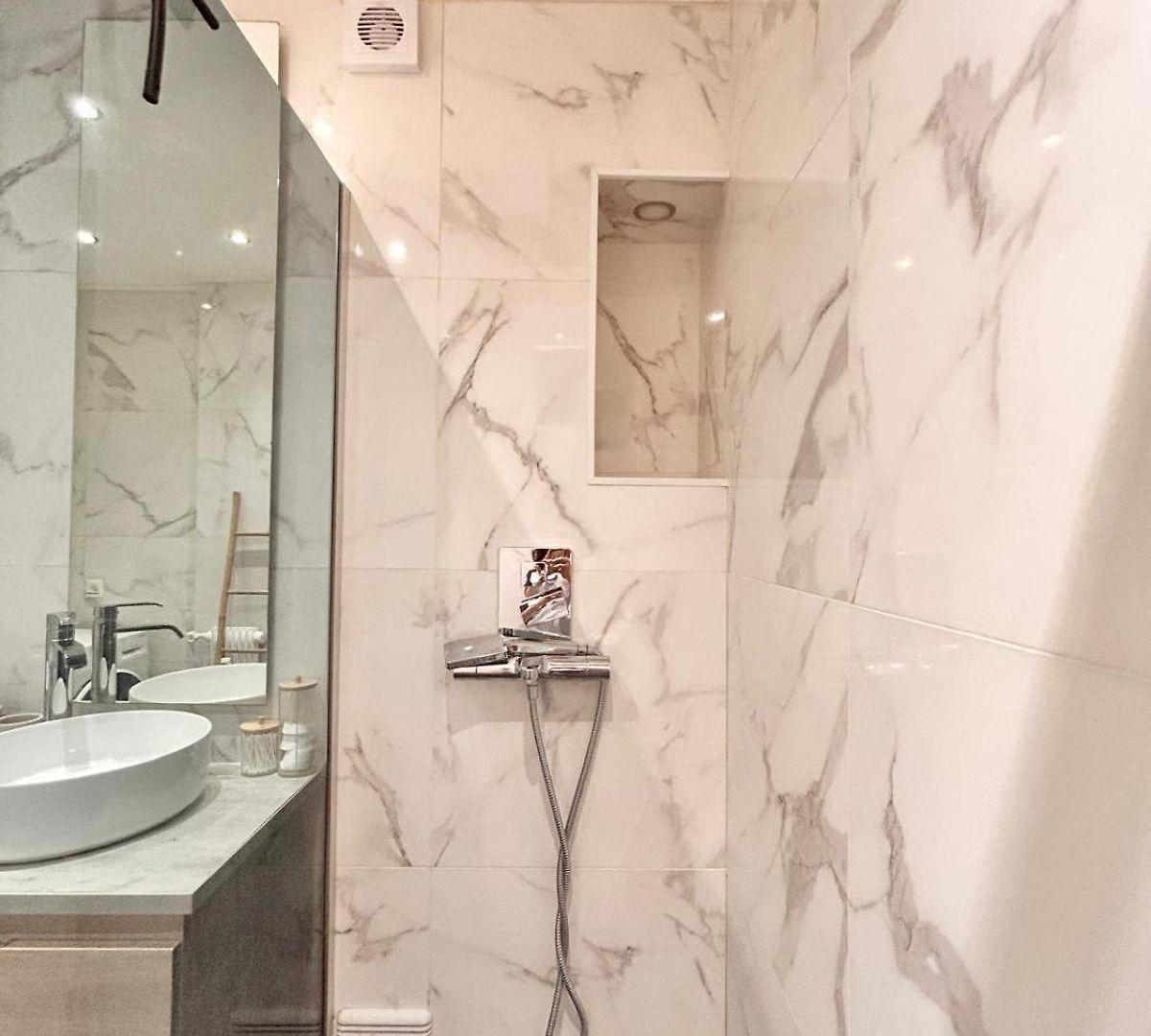 Apartment Near Port & - Private Parking - Full Nice