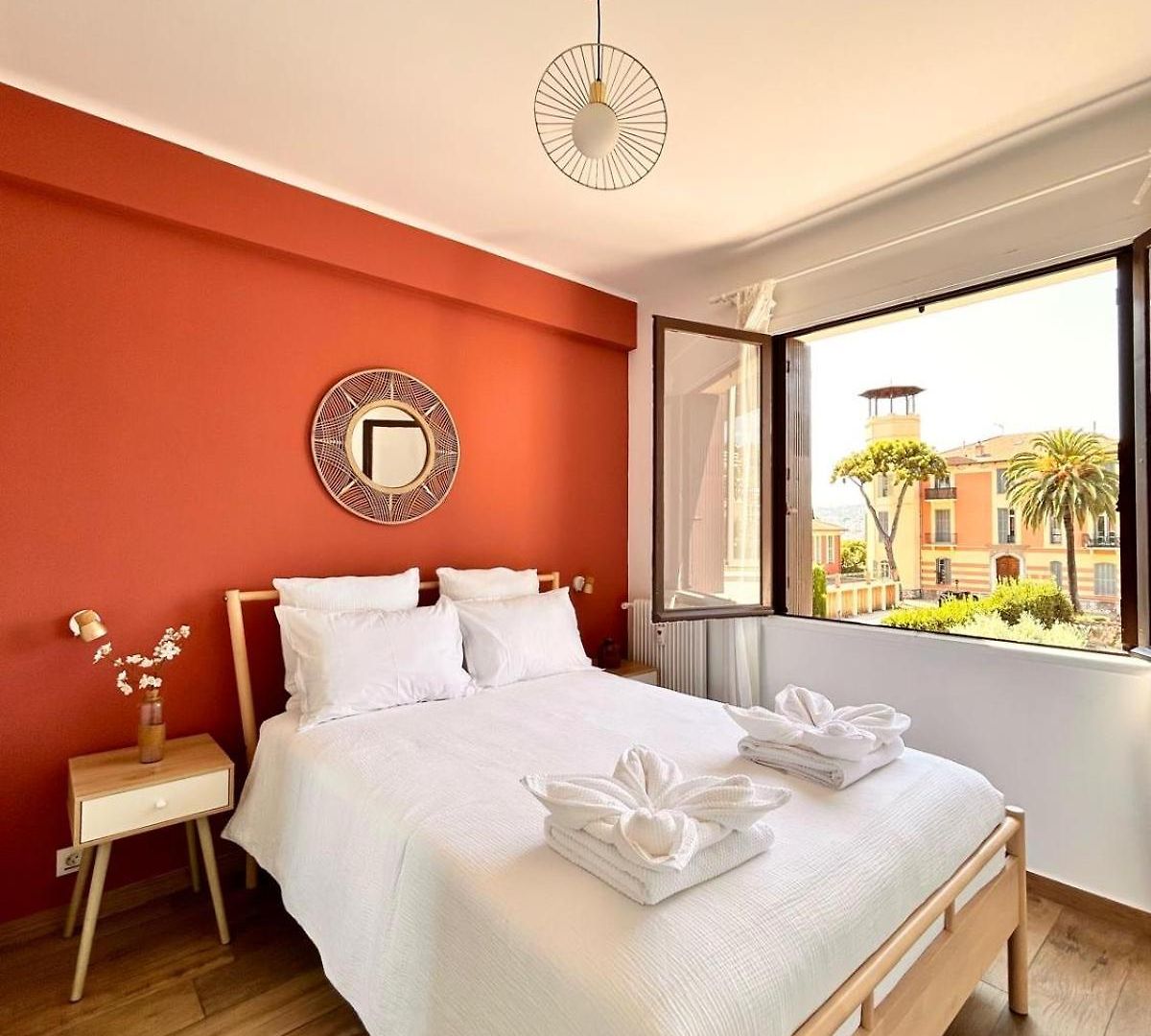 Apartment Near Port & - Private Parking - Full