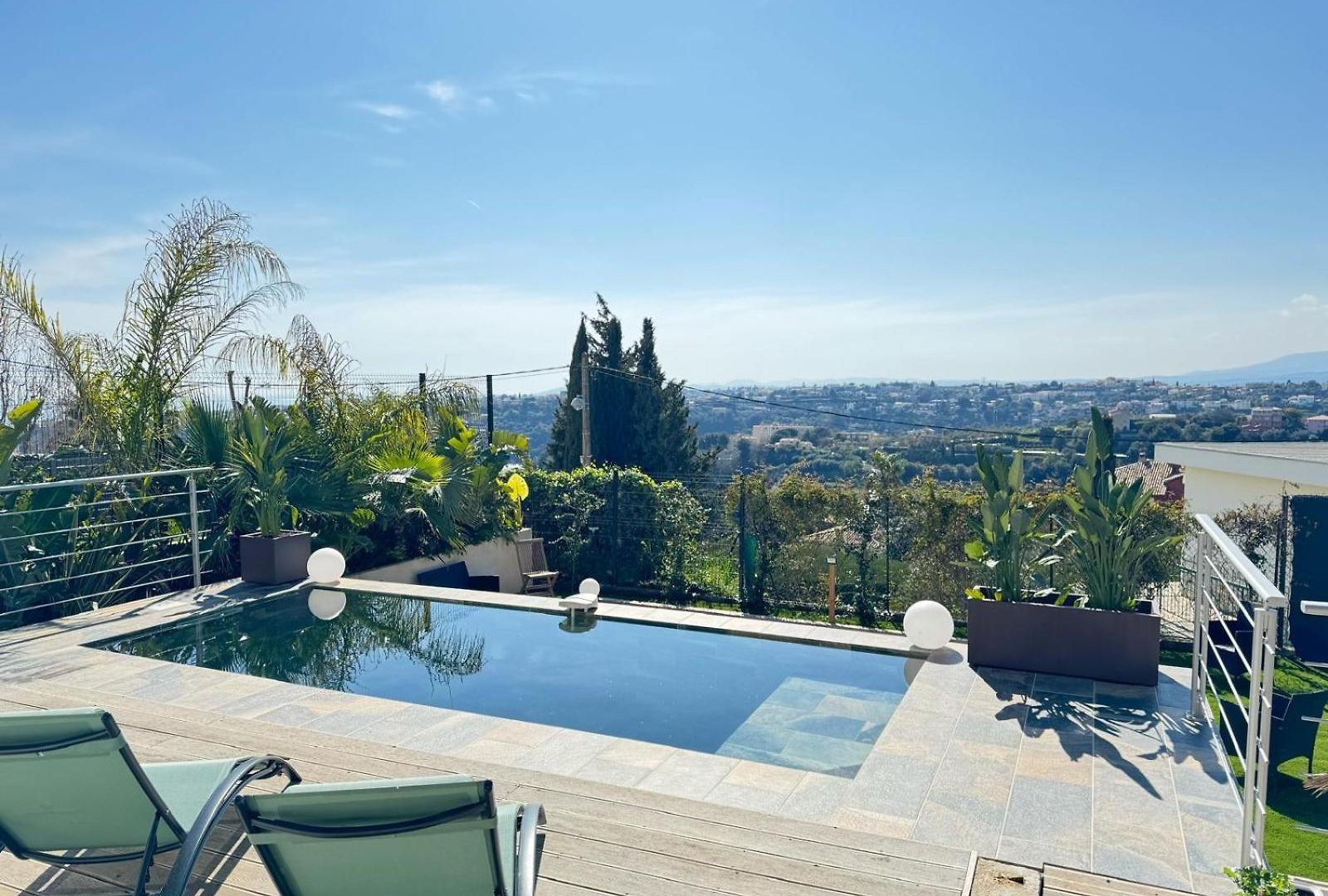 Magnifique Avec Piscine Et Jardin * Nice