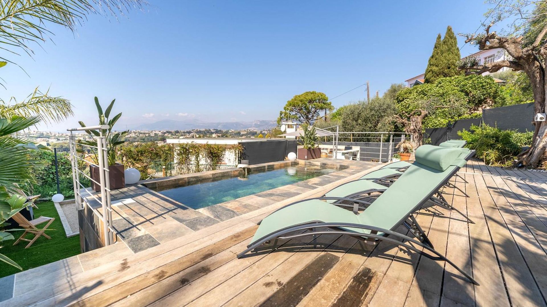Magnifique Avec Piscine Et Jardin Appartement *