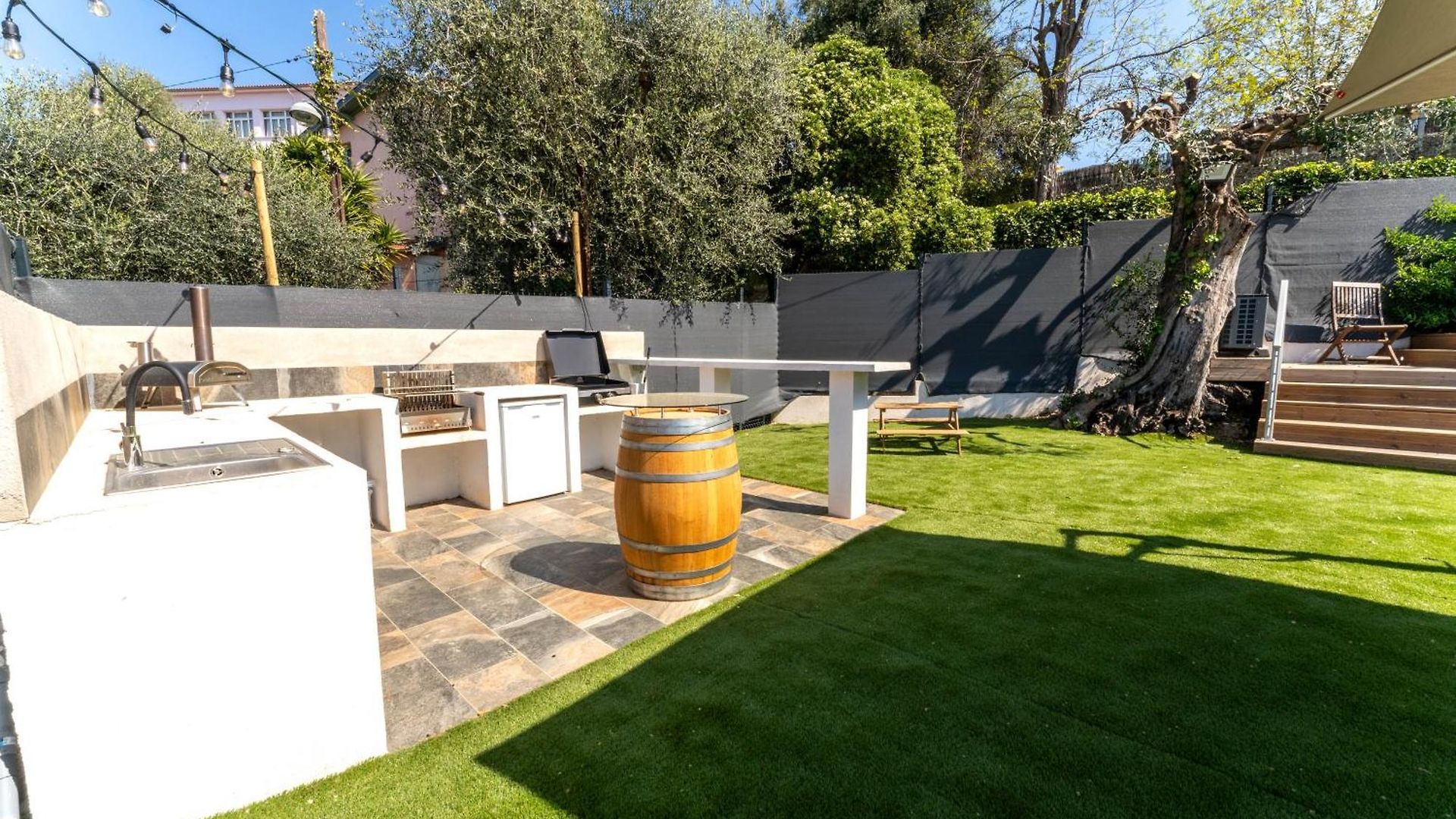 Magnifique Avec Piscine Et Jardin Appartement *