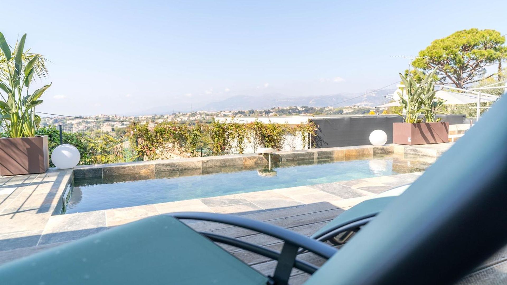 Magnifique Avec Piscine Et Jardin * Nice