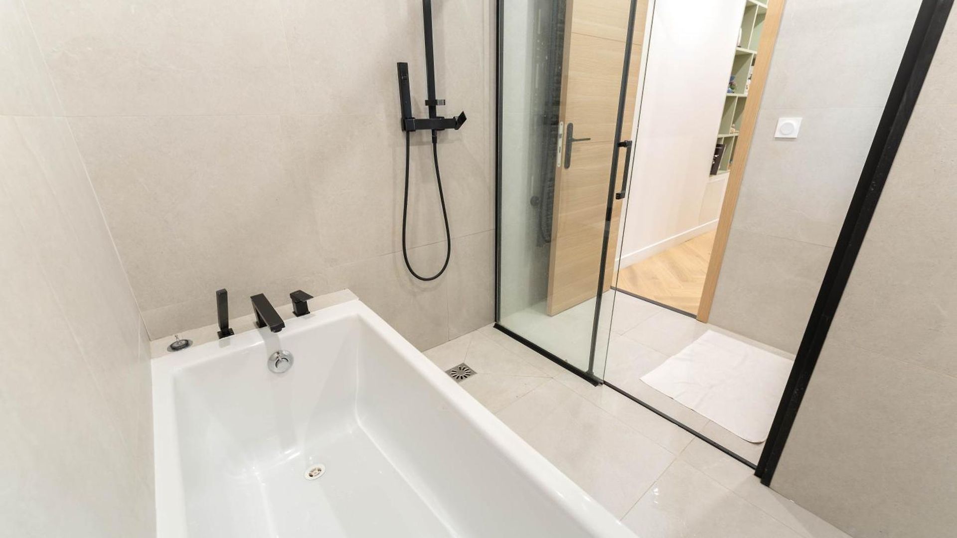 Magnifique Avec Piscine Et Jardin Appartement