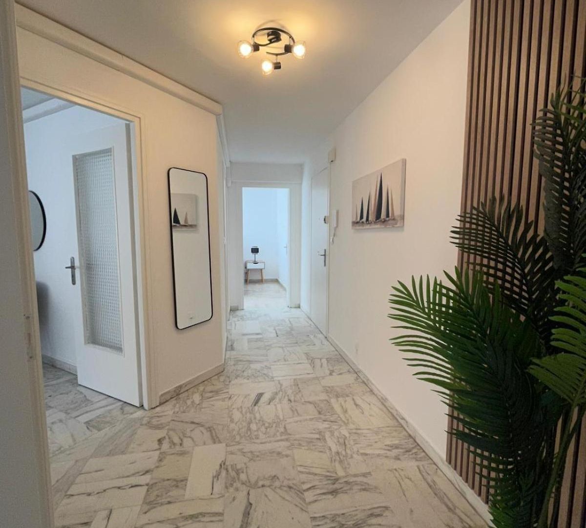 Superbe Port De Lumineux,clim , Parking Appartement Nice