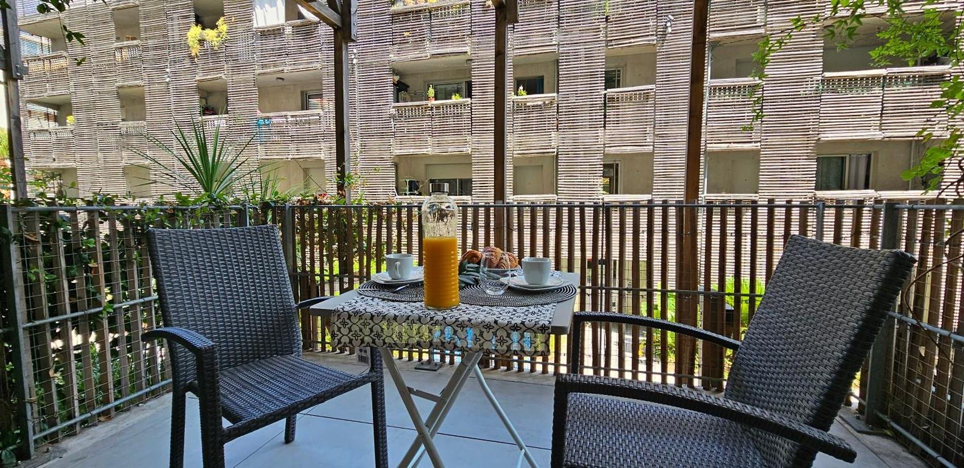Cosy Dans Un Ecrin De Verdure -nice Nice