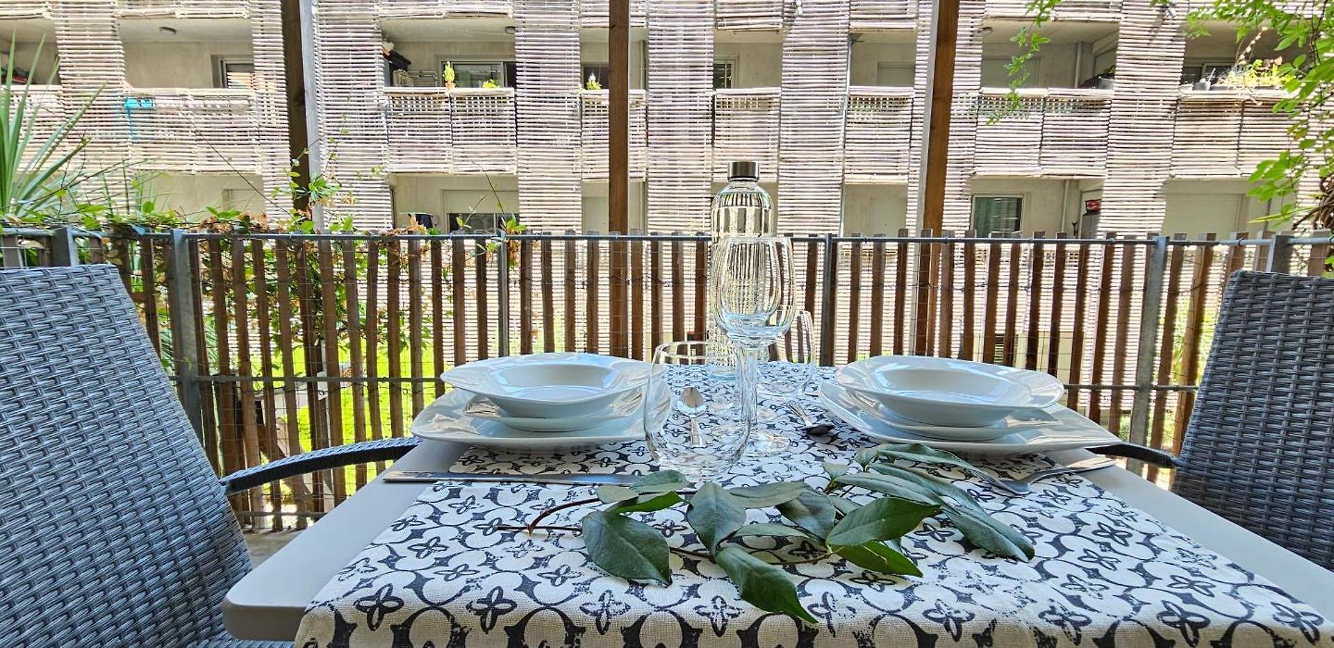 Cosy Dans Un Ecrin De Verdure -nice Nice