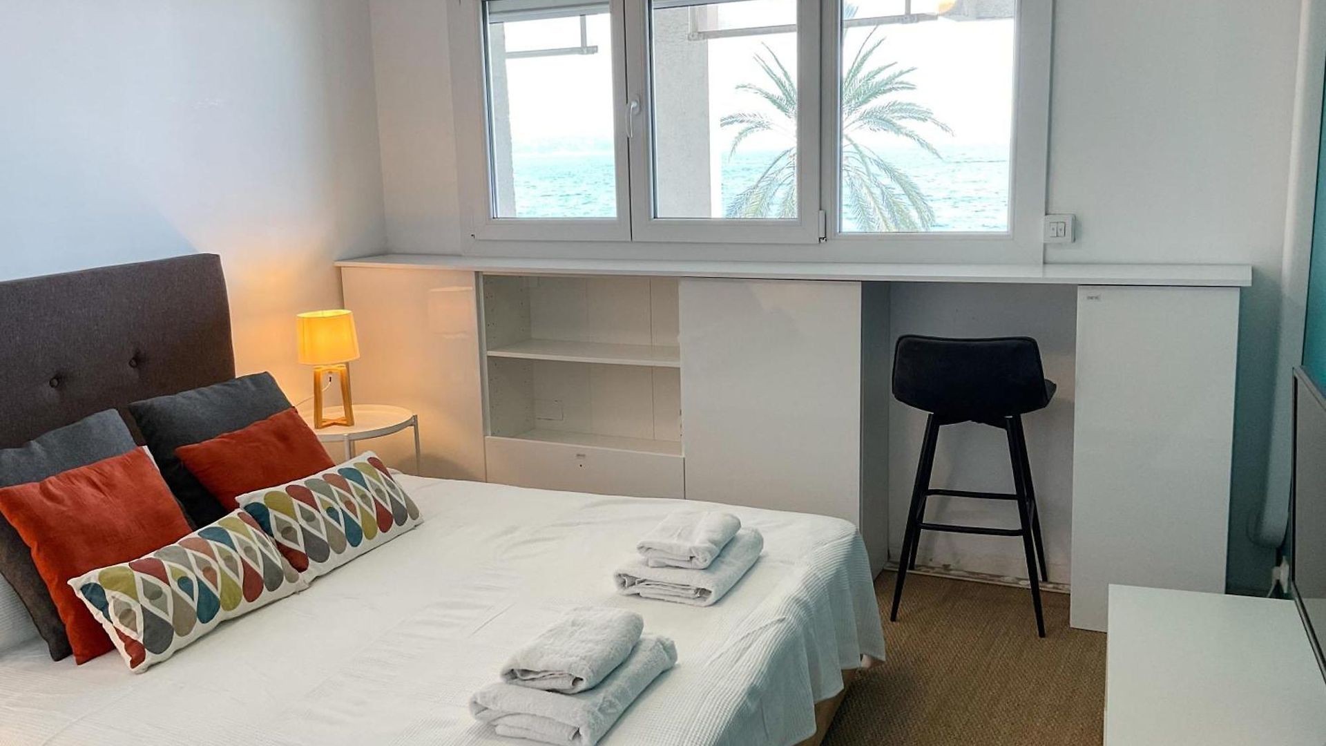 La Prom 2 - A Two Bedroom With A Sea View * Nice