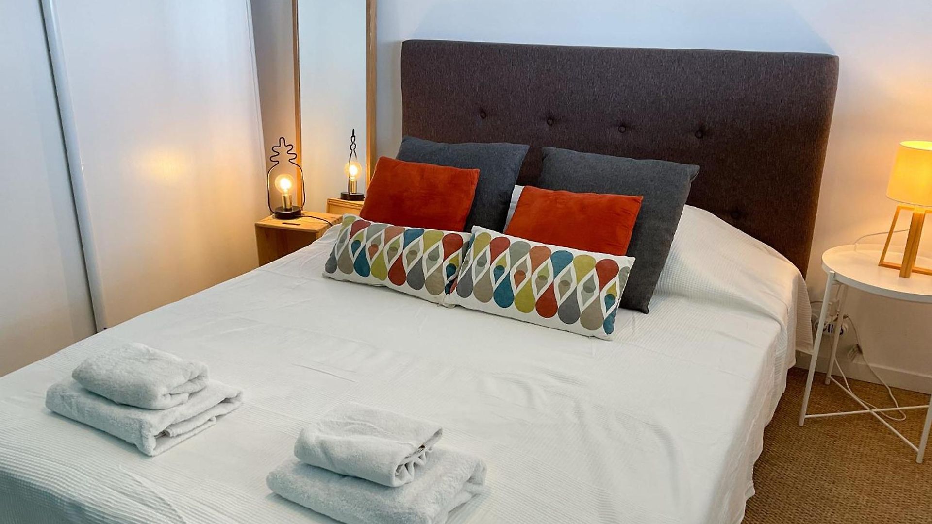 La Prom 2 - A Two Bedroom With A Sea View Apartment