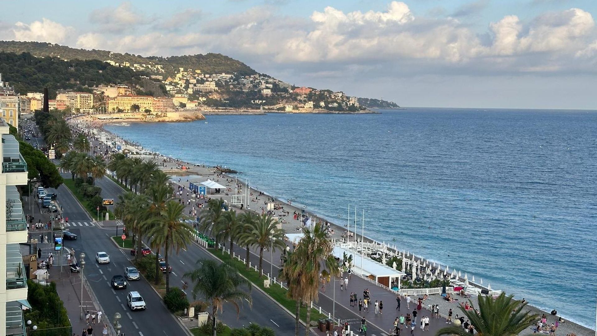 Et Ses Deux Piscines Nice