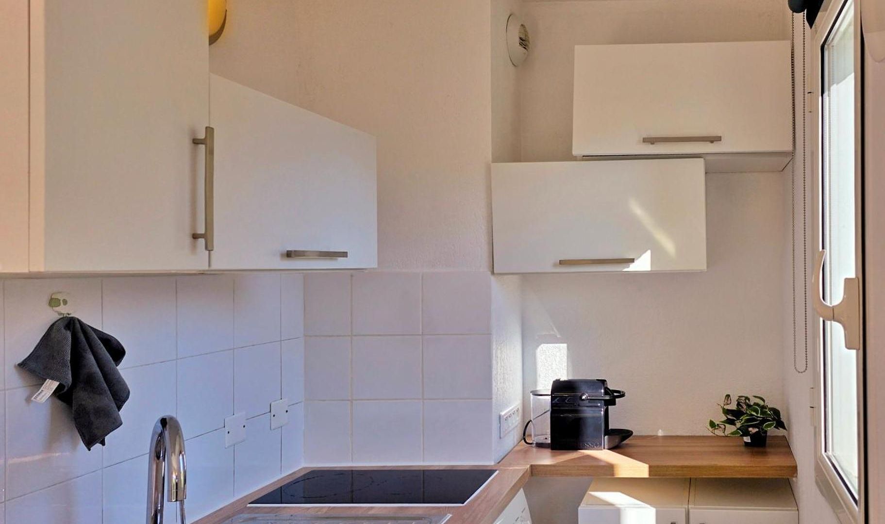 Apartment Near Tramway, & Airport - Air Conditioning & Free Wifi