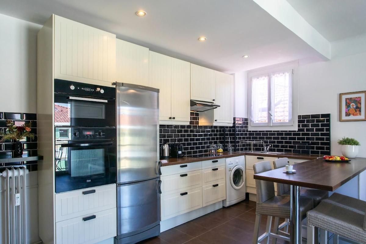 L4 Staywizus - 2bdr Des Postes Central, Massena Ac 2balconies Appartement *