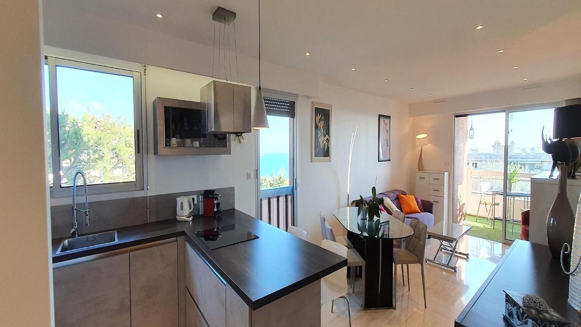 In With Sea Views Villa