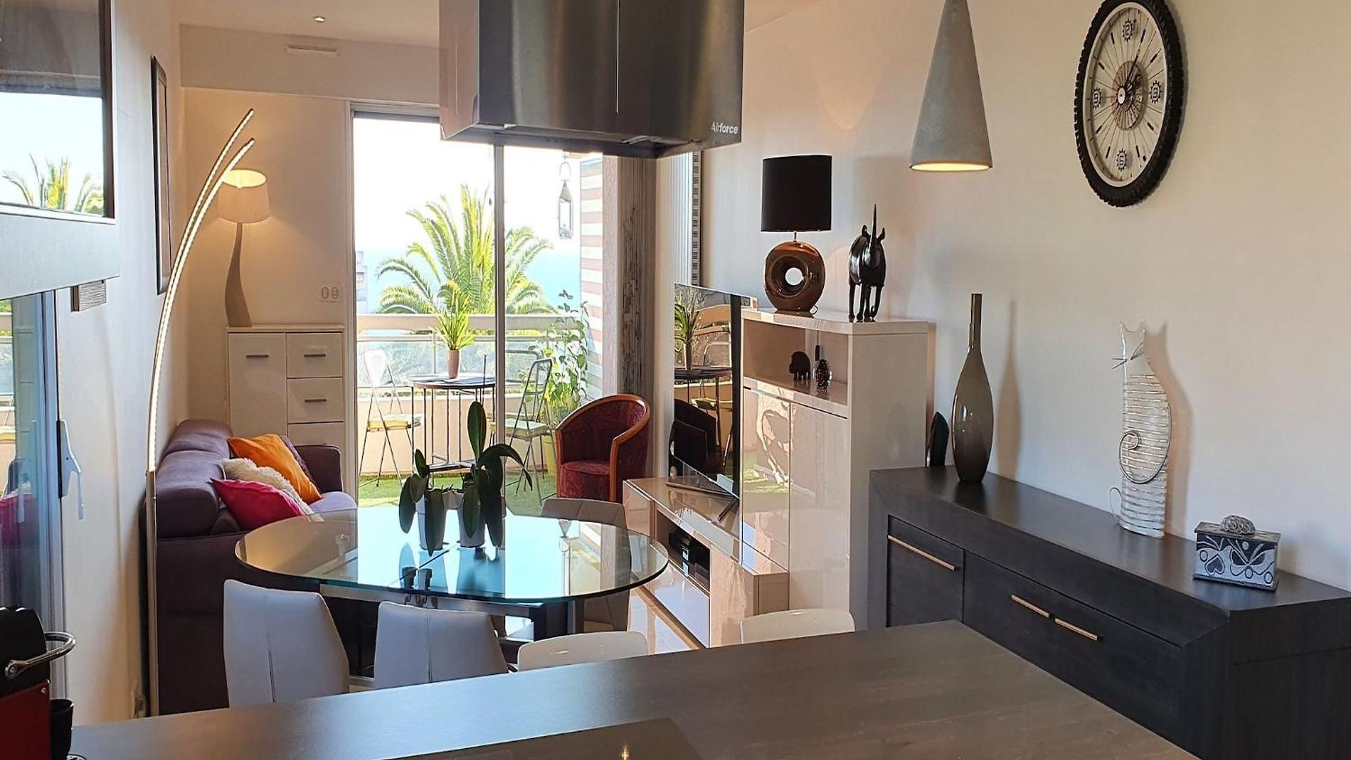 In With Sea Views Villa