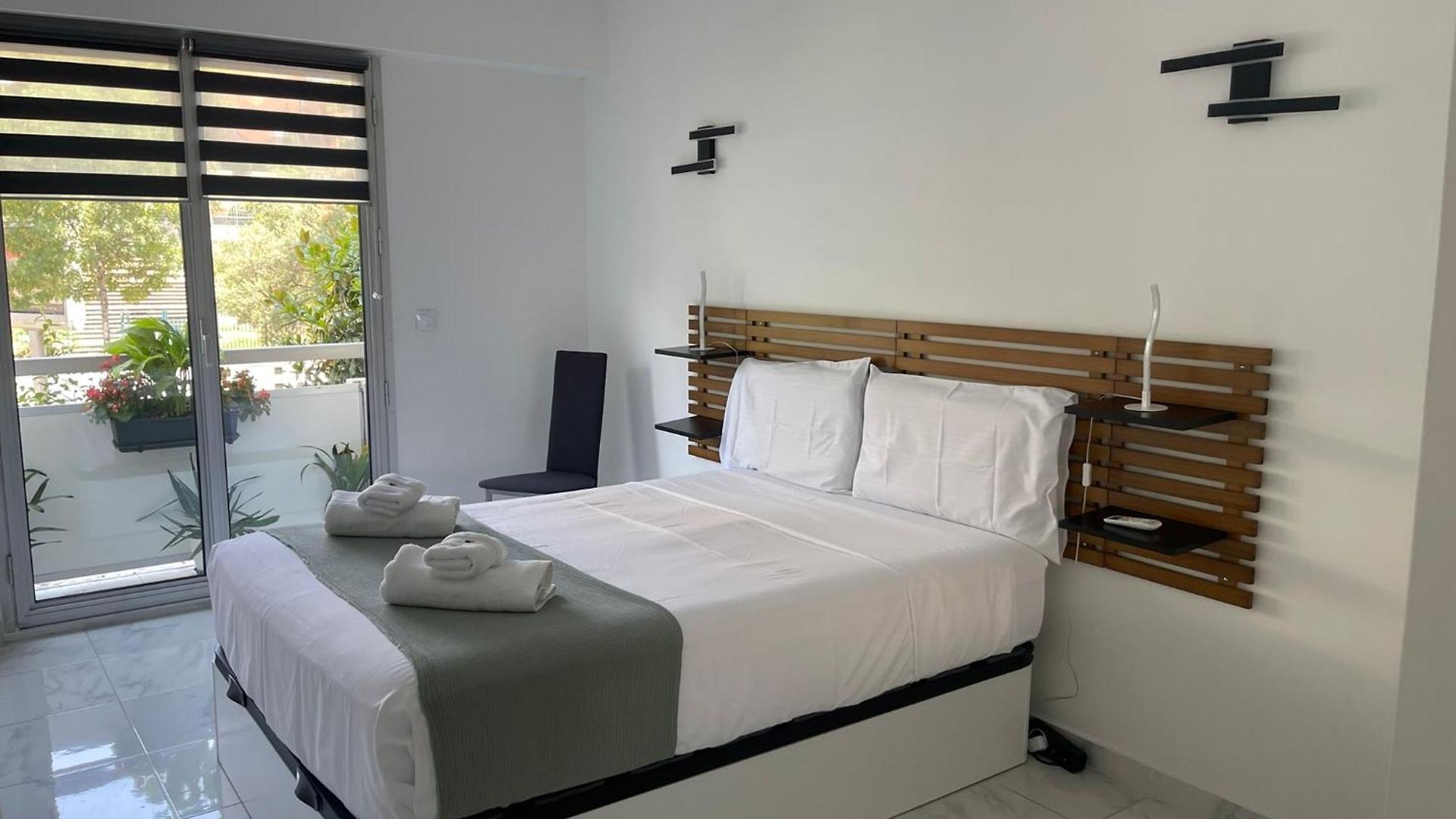 Superbe Carre Delfino Port De Apartment