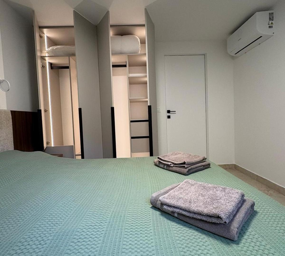 Appartement Neuf 3p- Proche Mer&aéroport *
