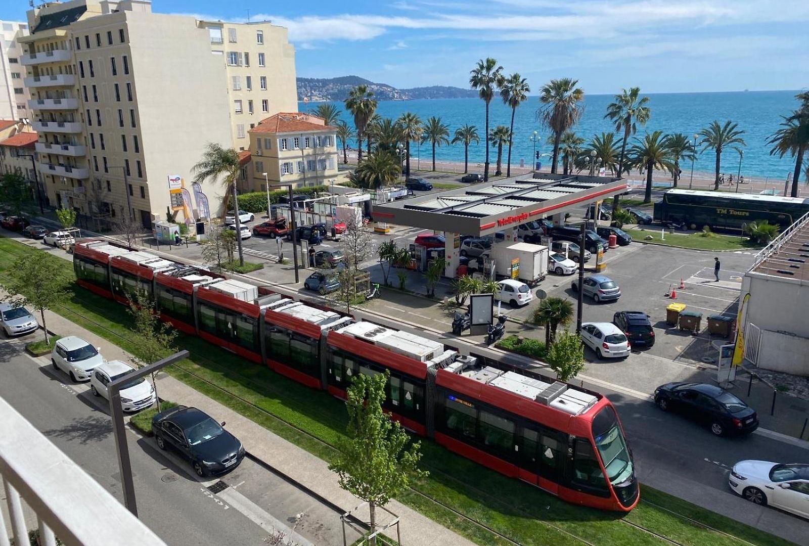 - Paradis Azur * Nice