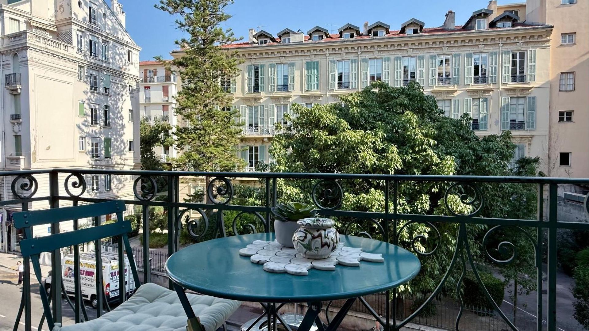 Appartement Niçois Au Coeur Du Triangle D'or *
