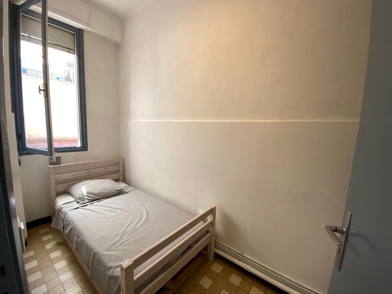 Appartement Easy And Accessible Flat Near The