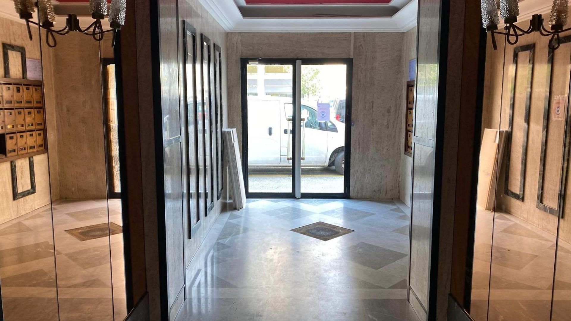 Appartement Easy And Accessible Flat Near The