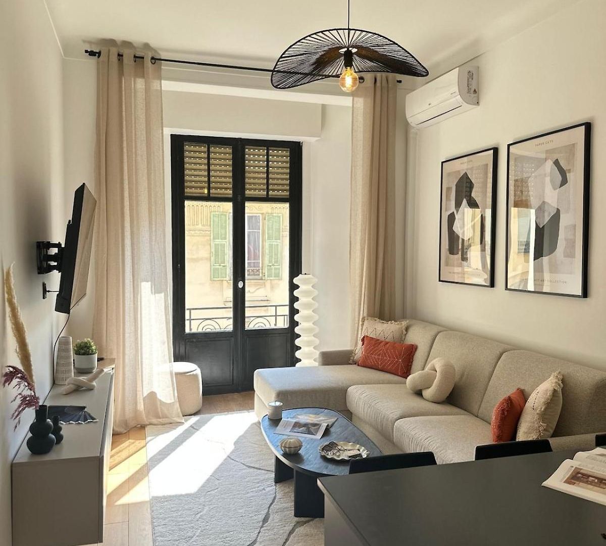 Chic Et Confort- Nice- 3 à 5 Personnes *