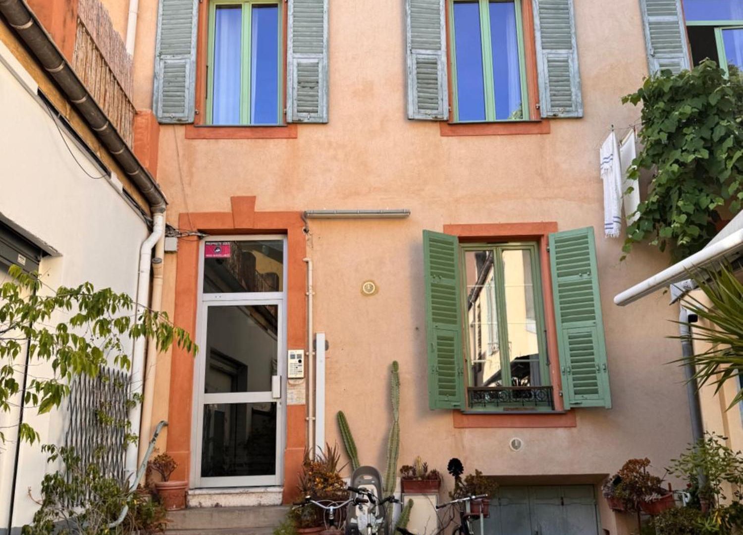 Appartement Bright, & Stylish 3 Min Walk To The Sea Nice