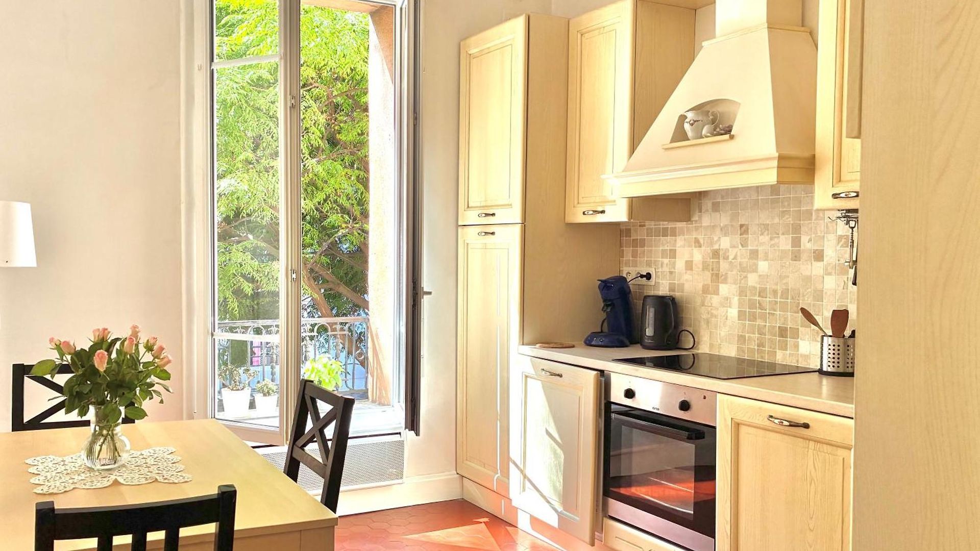 2p Moderne Riquier Proche Port, Gare, Tramway Appartement