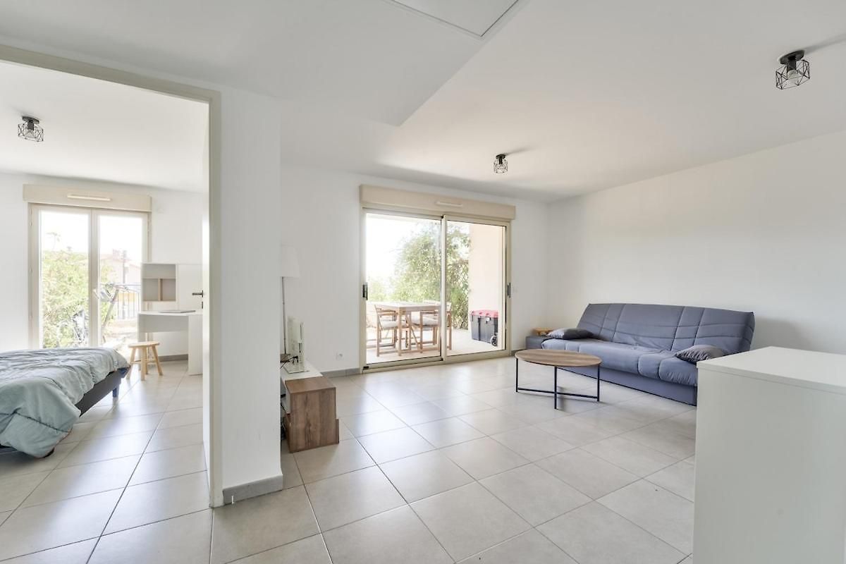 Lovely 1br With Garden, Private Parking & Sea View Nice