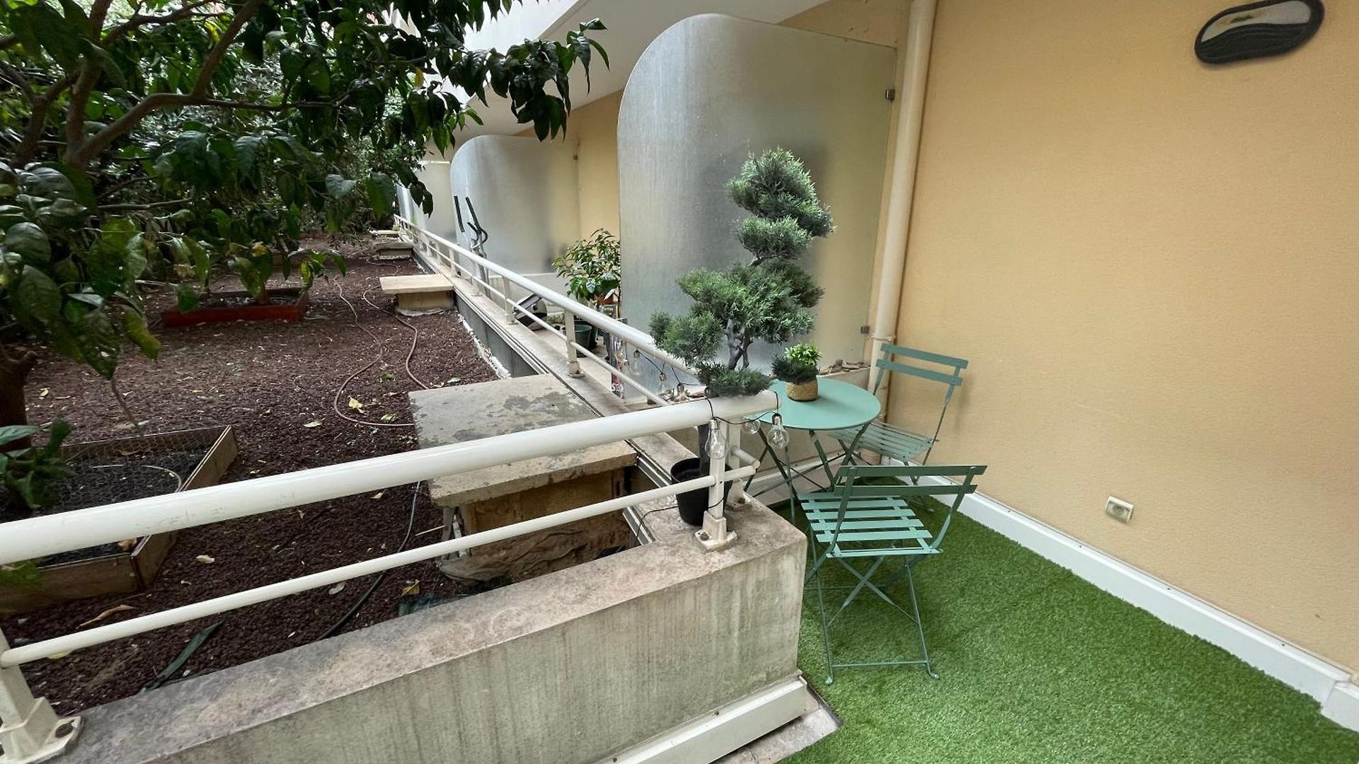 Appartement Joli Climatisé Avec Terrasse Au Calme