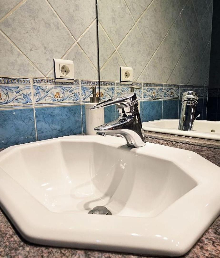 Spacious In Cimiez Apartment
