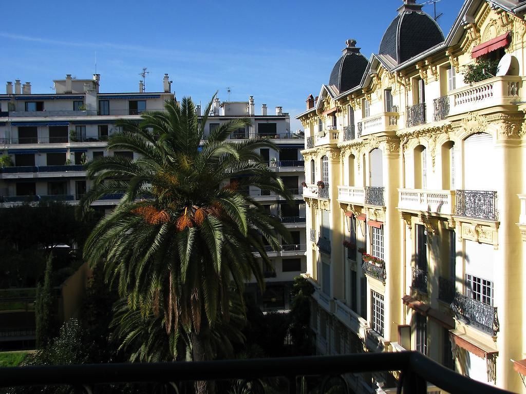 Apartment In Rue Halevy Nice
