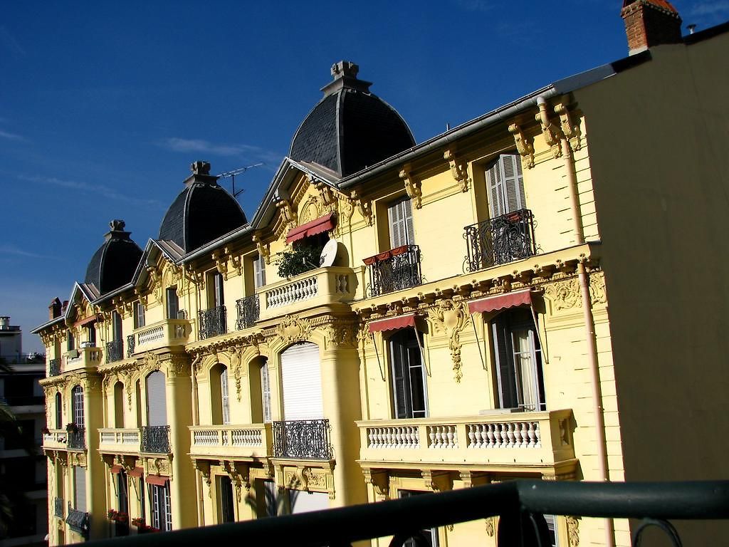In Rue Halevy Nice