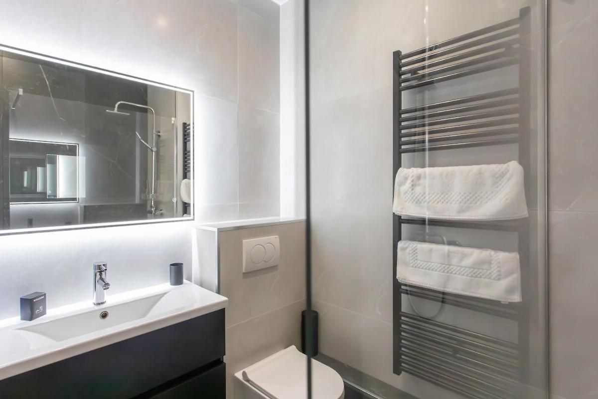 L4 Staywizus - 2bdr Des Postes Central, Massena Ac 2balconies Appartement *