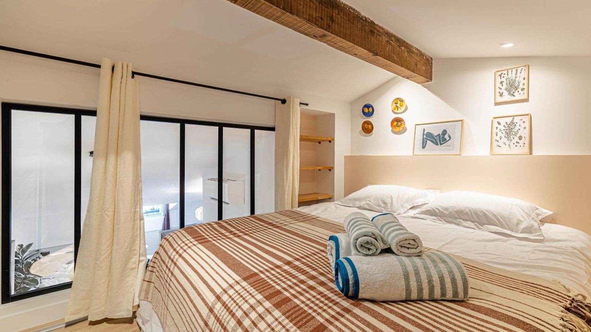 Exceptional Location, 2br Right On Place Massena, Newly Renovated Apartment Nice
