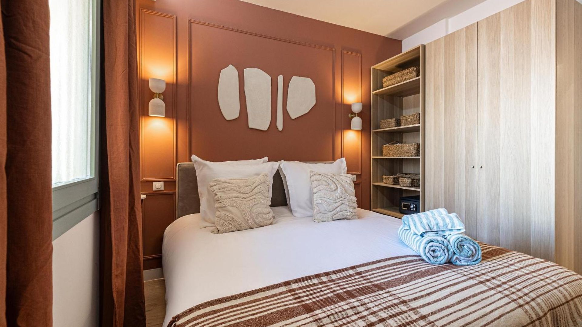 Exceptional Location, 2br Right On Place Massena, Newly Renovated