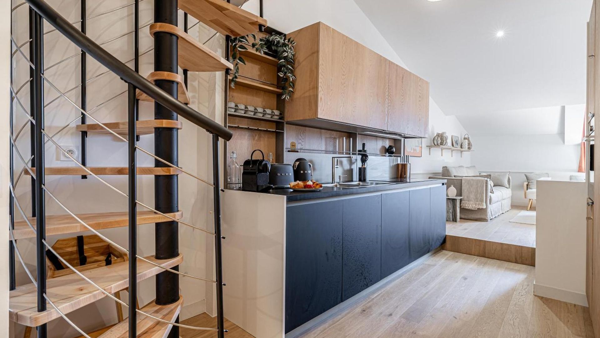 Exceptional Location, 2br Right On Place Massena, Newly Renovated *