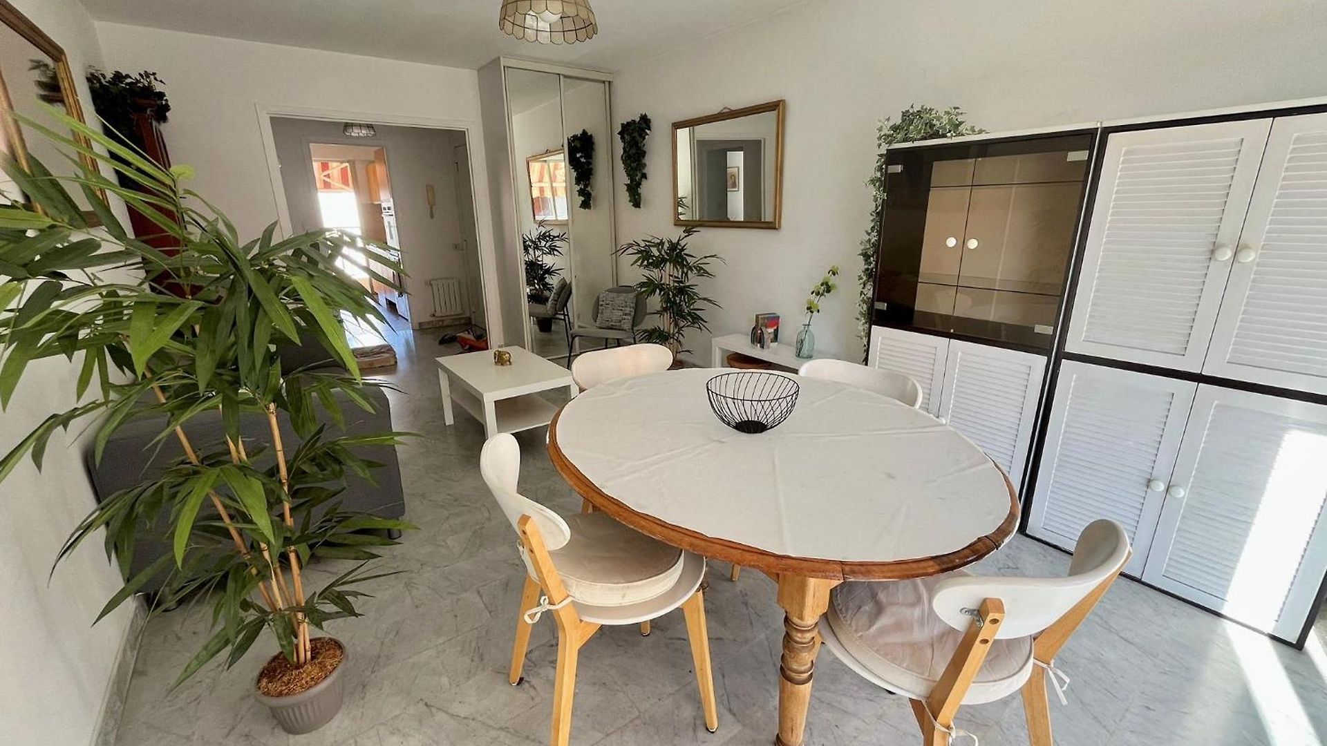 Apartment Beautiful 2 Bedroom Port - 5 Min To Beaches