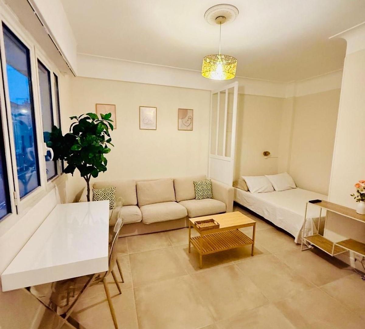 And Sun Two Minutes Away Apartment Nice