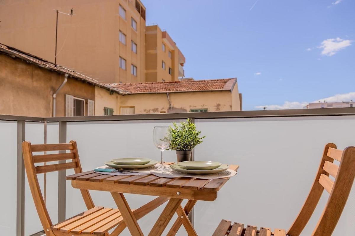 2 Pieces Proche Port Et Transports *