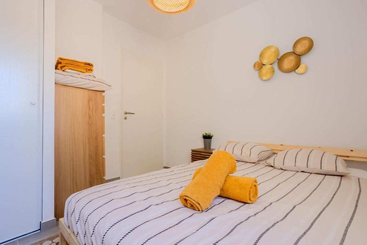 Apartment 2 Pieces Proche Port Et Transports