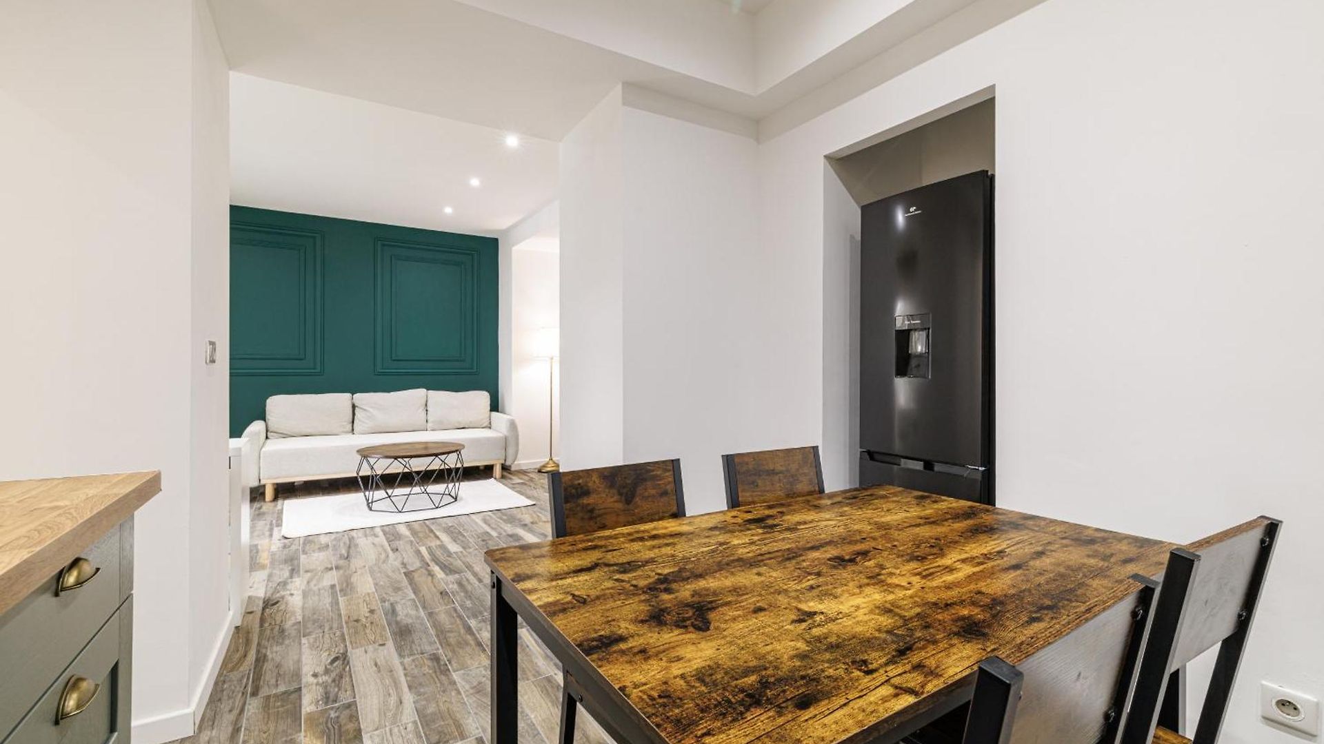 Ultra Rue Massena 1 Bdr *
