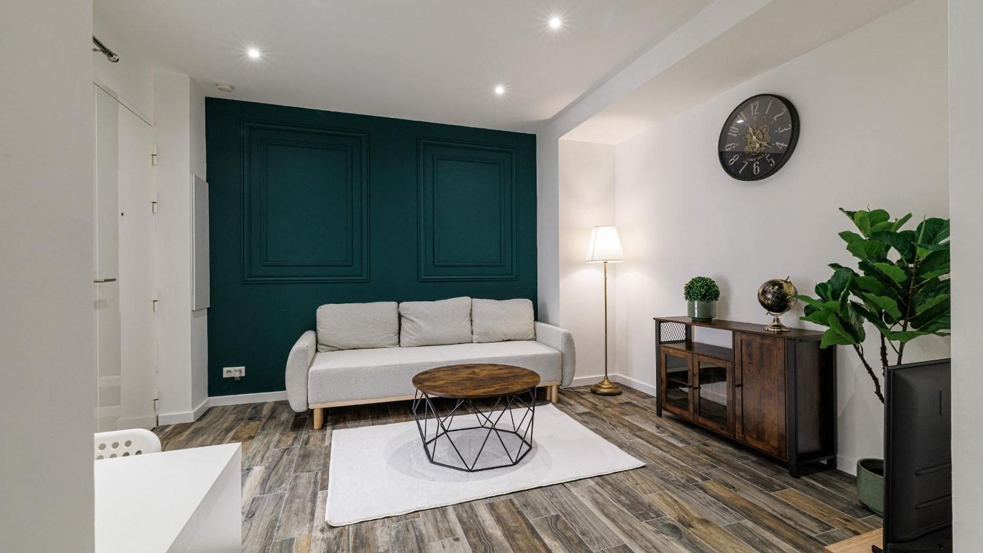 Ultra Rue Massena 1 Bdr