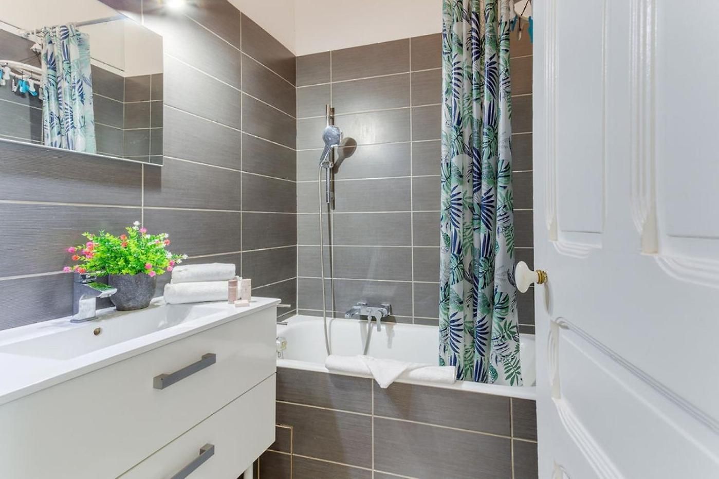 Le Concordia Ap4478 By Riviera Homes *