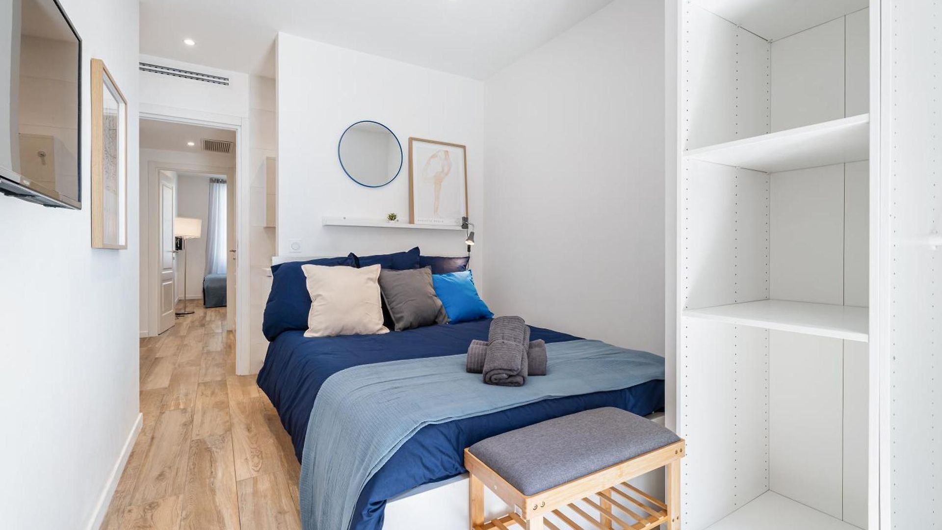 Renting - Republique - Garibaldi Chic 3 Bedrooms 3 Bathrooms Balcony Aircon * Nice