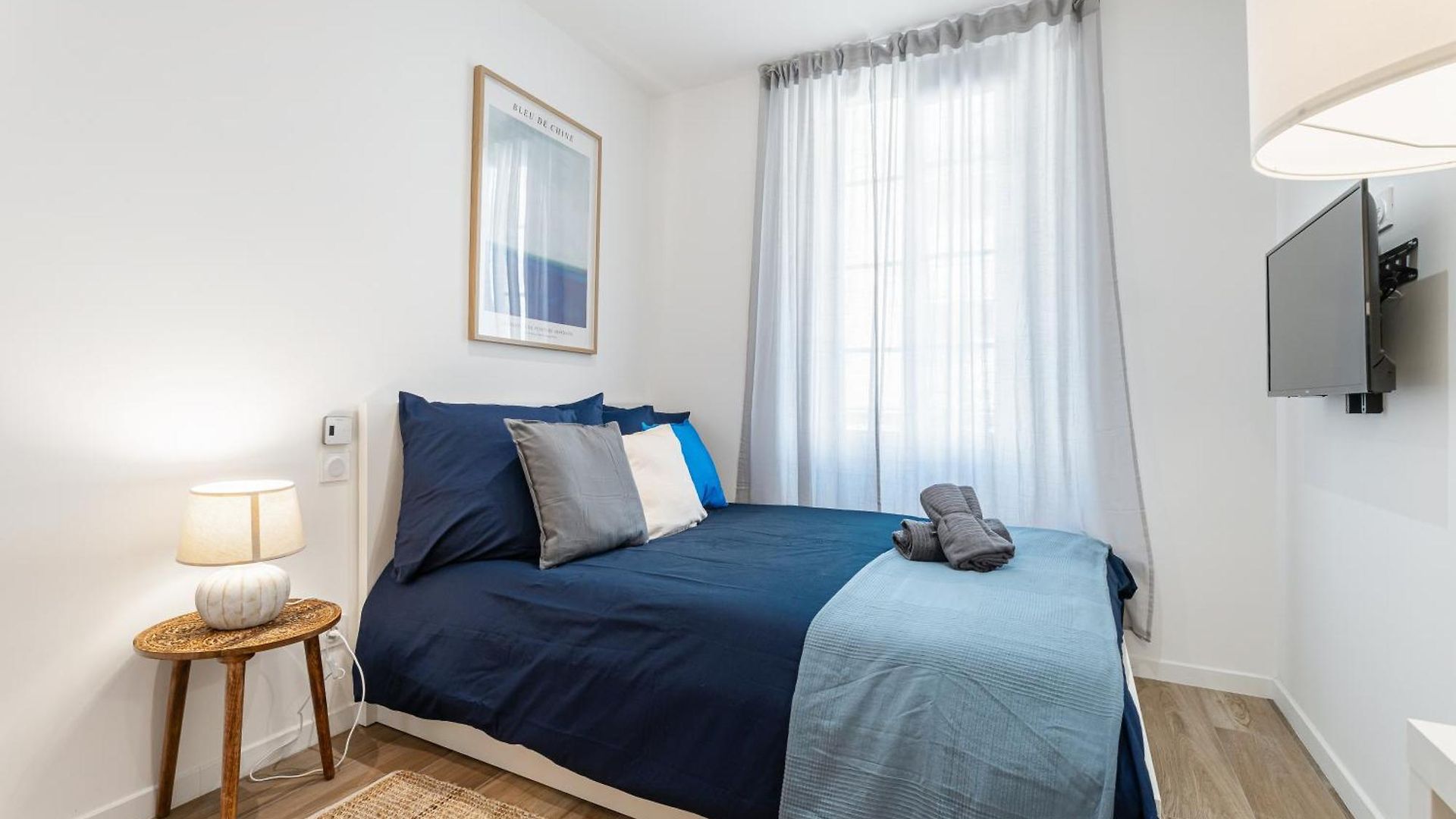Apartment Renting - Republique - Garibaldi Chic 3 Bedrooms 3 Bathrooms Balcony Aircon Nice