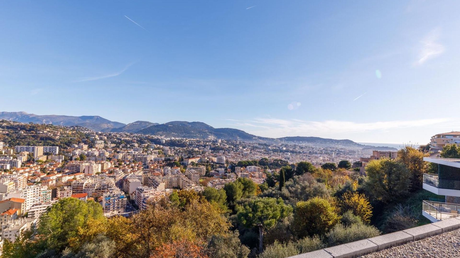 Apartment Hill A Terrasse 130m2, Vue Panoramique, Piscine, Parking Prive, Climatisation, Wifi