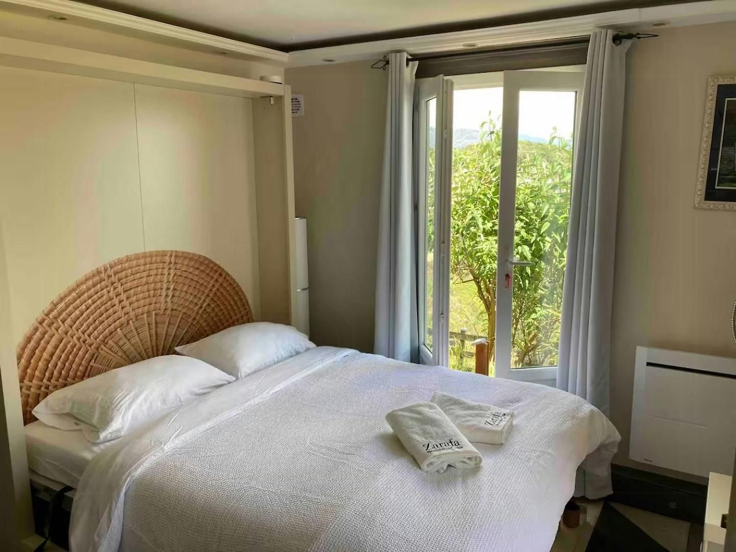 Hébergement de vacances Duplex In With Private Pool In Hills Nice
