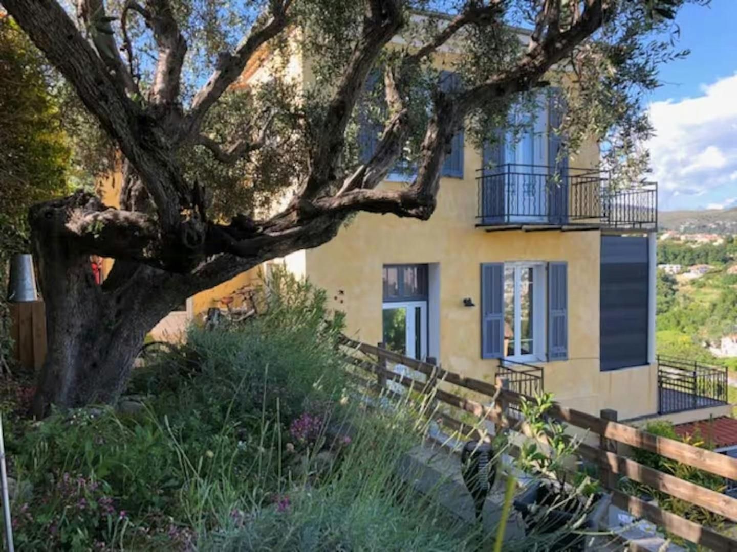 Duplex In With Private Pool In Hills Nice