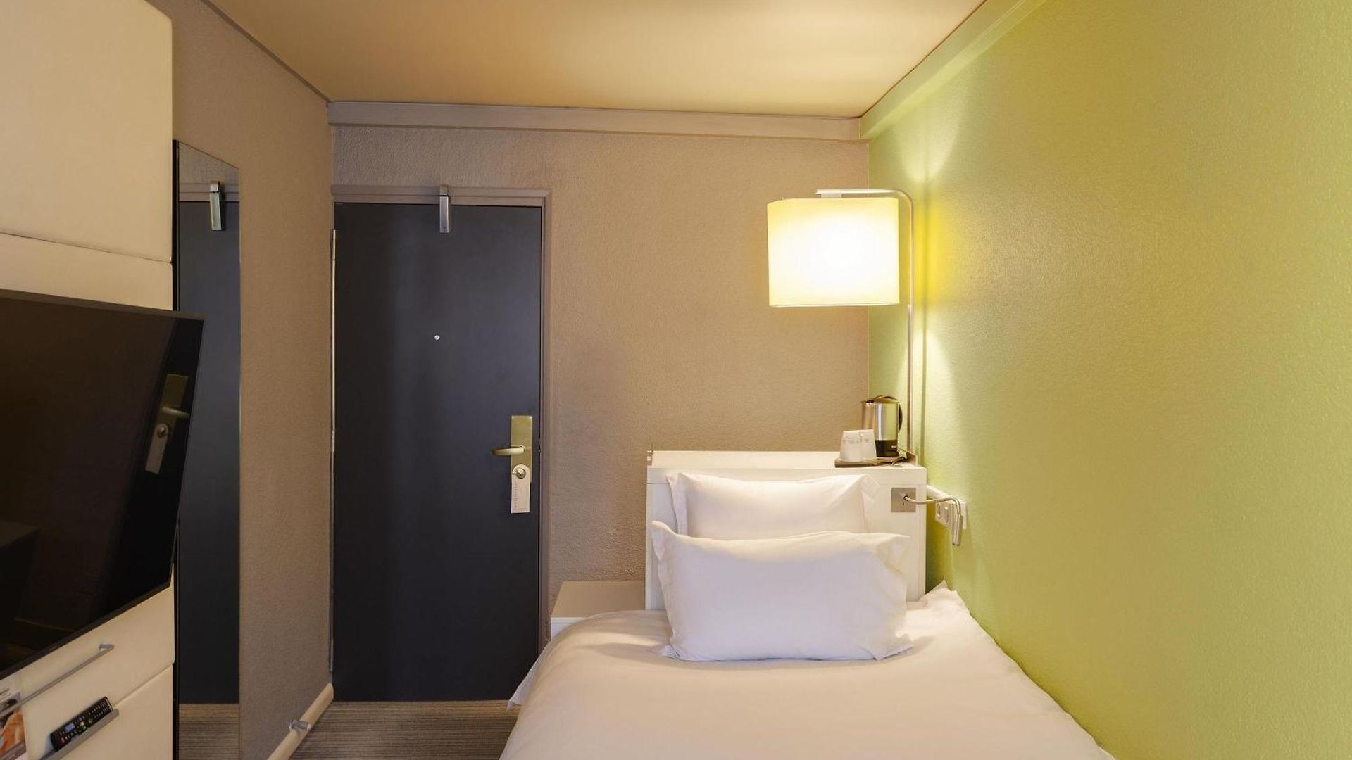 Mercure Centre Grimaldi Hotel 4*
