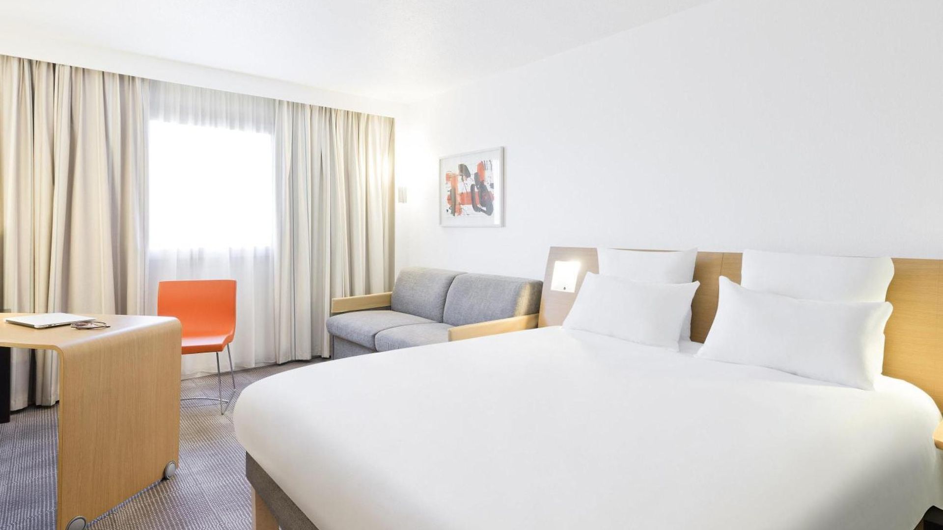 Novotel Centre Vieux Hotel 4*